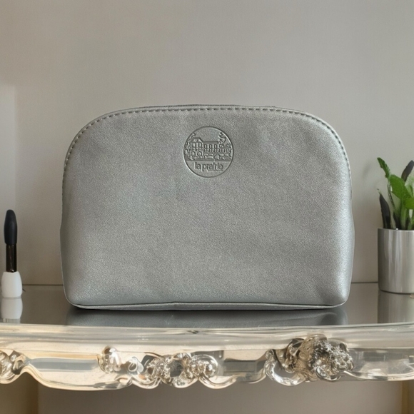 La Prairie Handbags - La Prairie Makeup Bag Silver Cosmetics Bag Case Purse Makeup Organizer